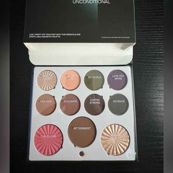Brand new eyeshadow palette - Picture 2 of 2